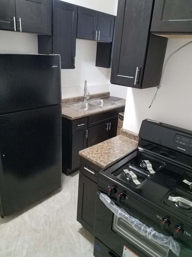 Foto principal - 1729 W 91st St