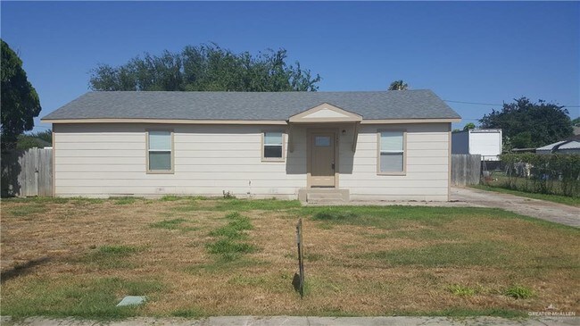 Building Photo - 1701 S 29th St