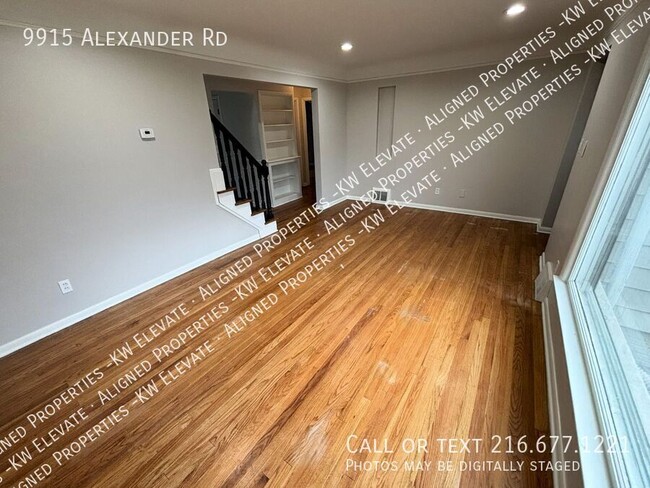 Foto del edificio - 9915 Alexander Rd