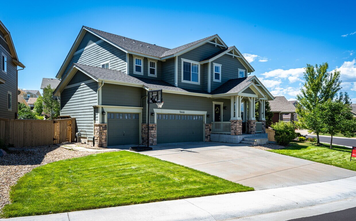 Primary Photo - 5446 Longwood Cir