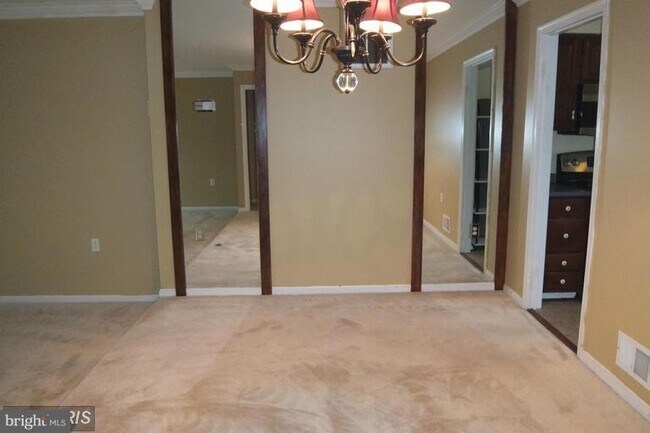 Building Photo - 11373 Cromwell Ct