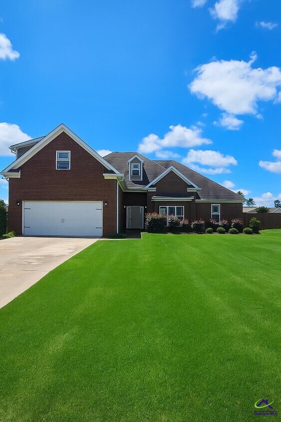 Foto principal - 904 Rainbow Springs Rd