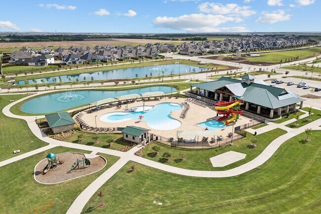 Foto del edificio - 16617 Hidden Cove Dr