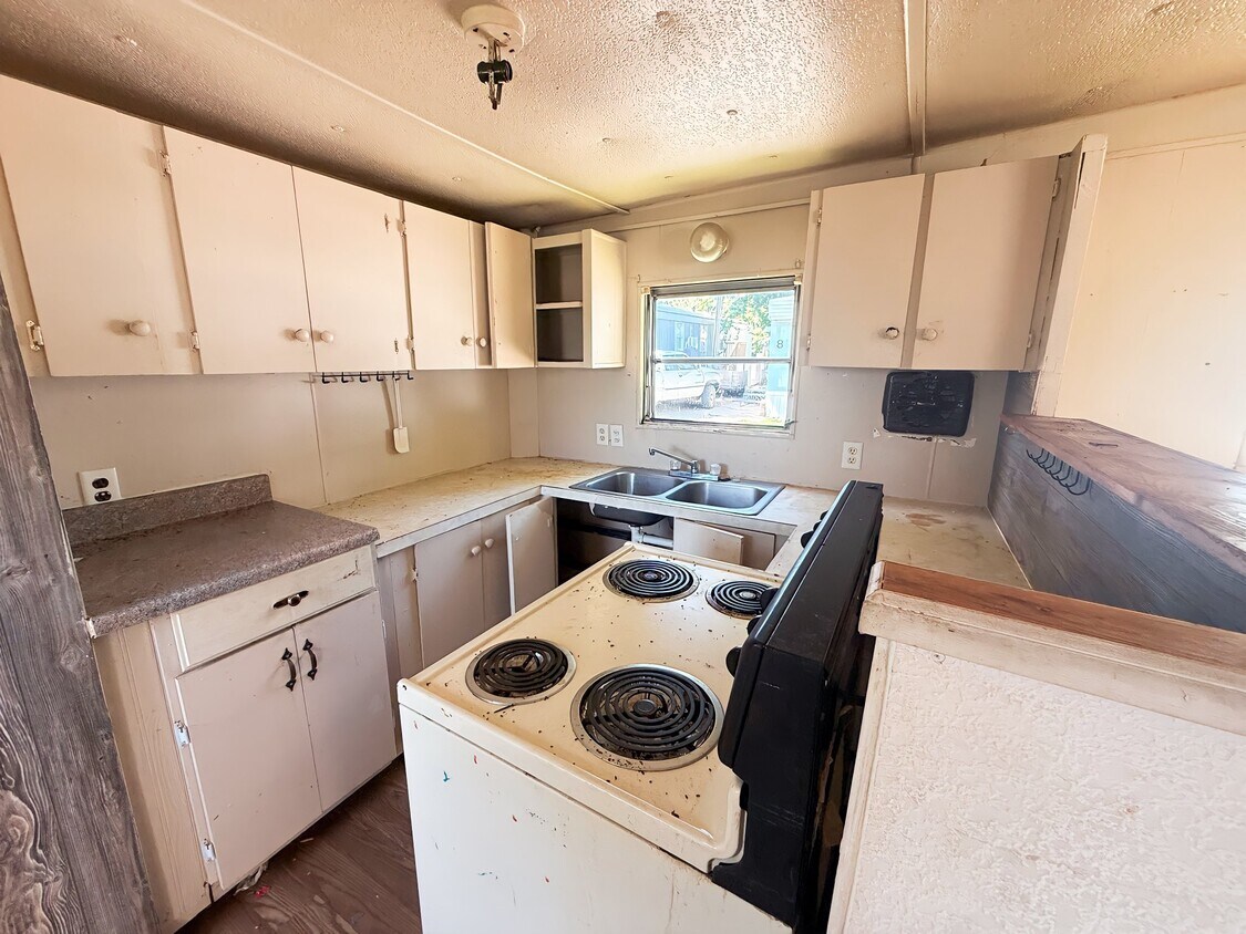 Foto del edificio - 4916 Brown Station Rd