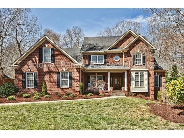 Primary Photo - 223 Pebble Stone Ln, Matthews, NC, 28104