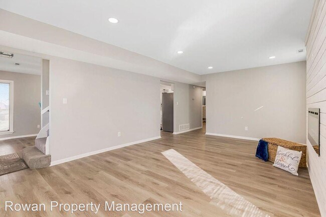 Building Photo - 5 br, 3 bath House - 39 I Street