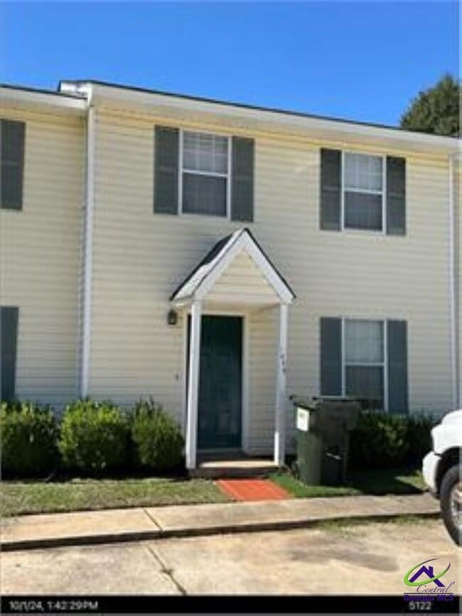 Building Photo - 1049 Keith Dr