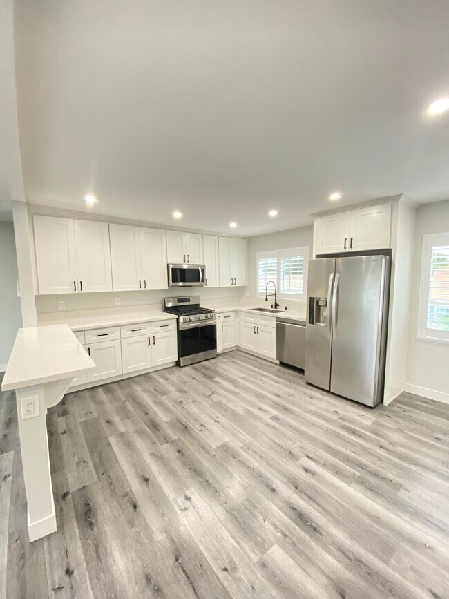 Foto del edificio - 1148 Florence St