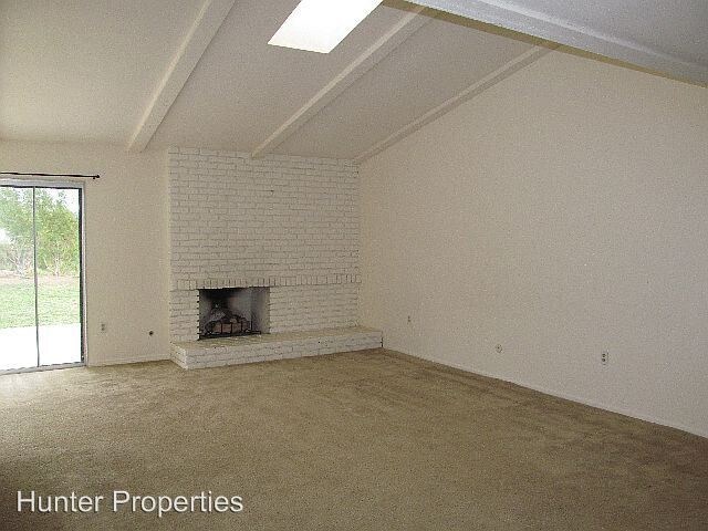 Building Photo - 7114 Columbine Dr