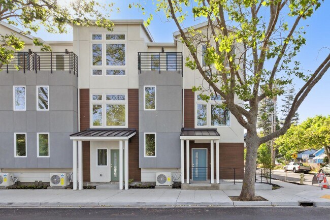 Building Photo - Redwood City's Hottest New Townhouses: Luxury Living, Unbeatable Location!