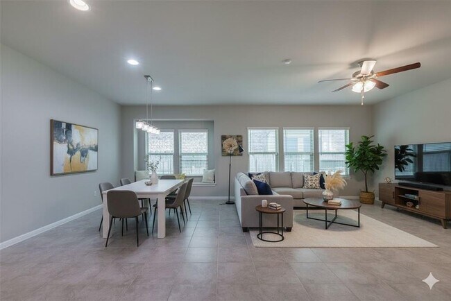 Building Photo - 658 Nautical Lp