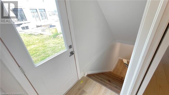 Building Photo - 83 Pondcliffe Dr