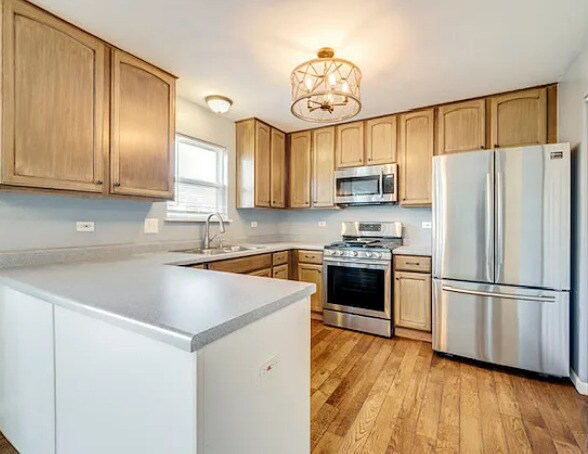 Foto del edificio - 1609 Lake Pointe Ct