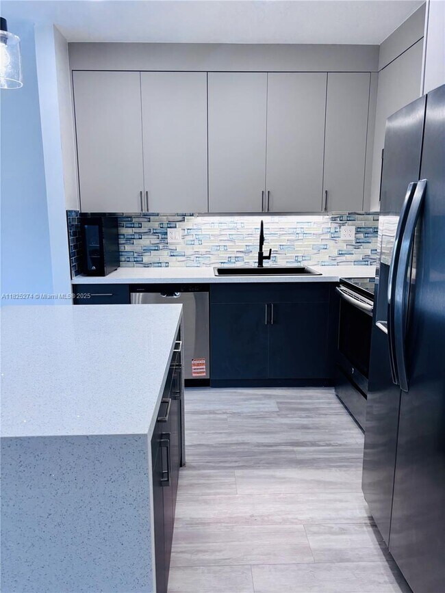 Building Photo - 12975 SW 28th Ct