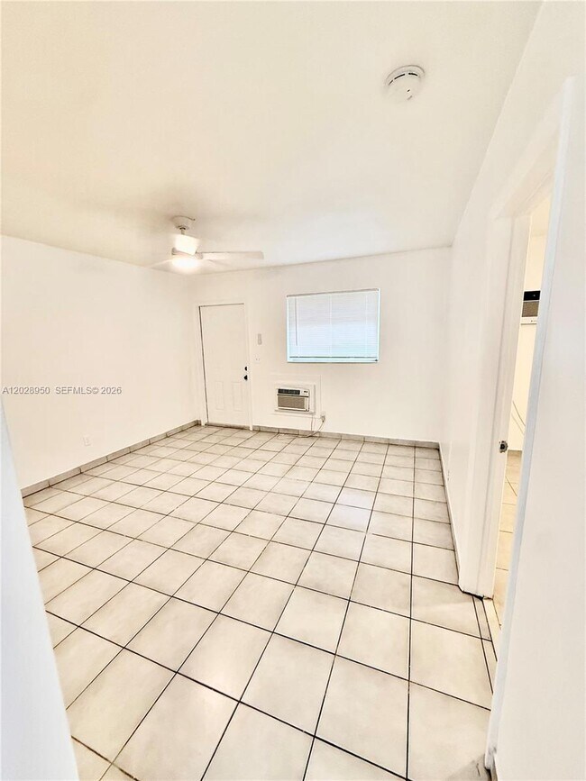 Foto del edificio - 717 SW 13th Ave