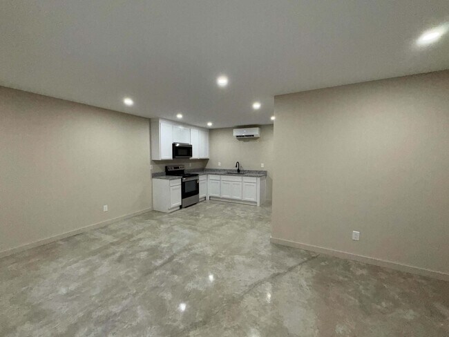 Foto del edificio - 1350 Husband Rd