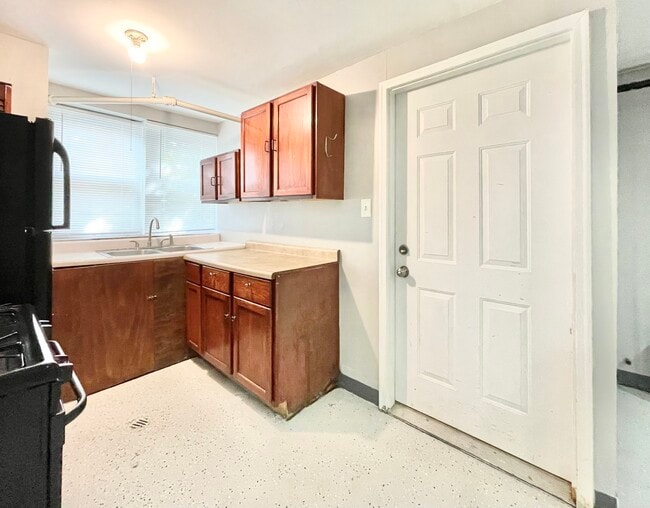 Foto del edificio - 3717 W Belden Ave