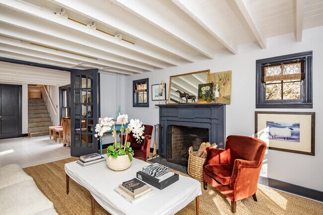 Foto del edificio - 93 Schellinger Rd