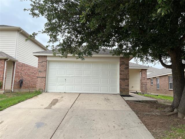Foto principal - 6637 Meadow Way Ln
