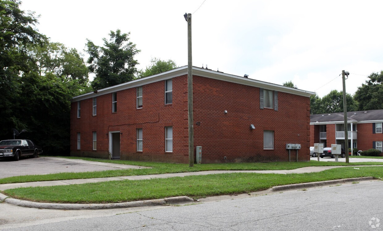 Primary Photo - First Street Apartments