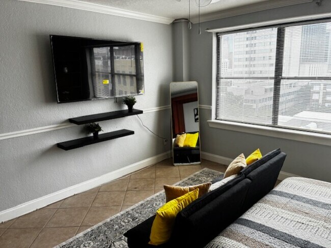 Foto del edificio - 311 W Ashley St