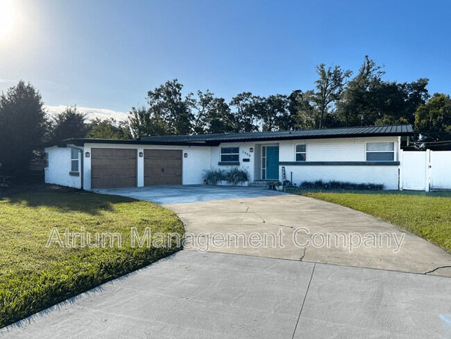Building Photo - 2408 Rob Ln