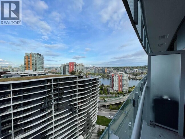 Building Photo - 89 Nelson St.