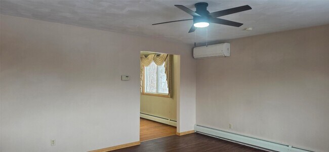 Foto del edificio - 33 Hillside Dr