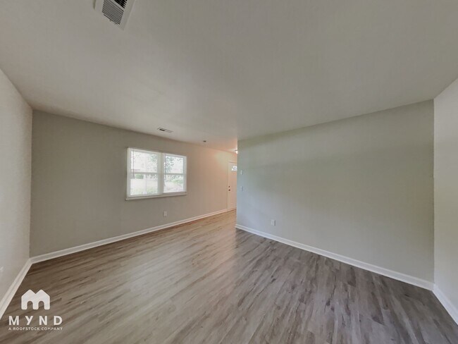 Foto del edificio - 1120 Seabrook Rd