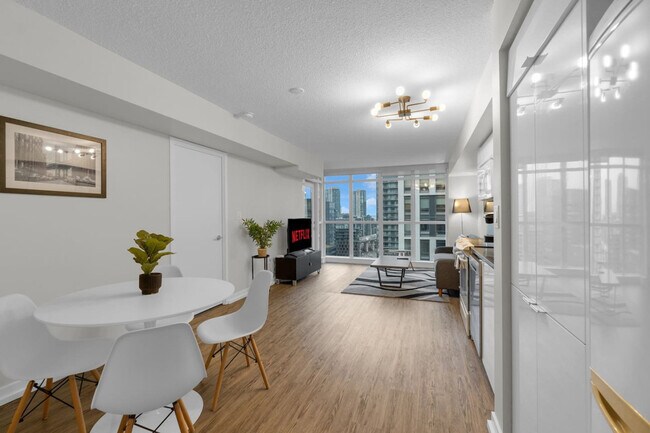 Photo du bâtiment - 151 Dan Leckie Way