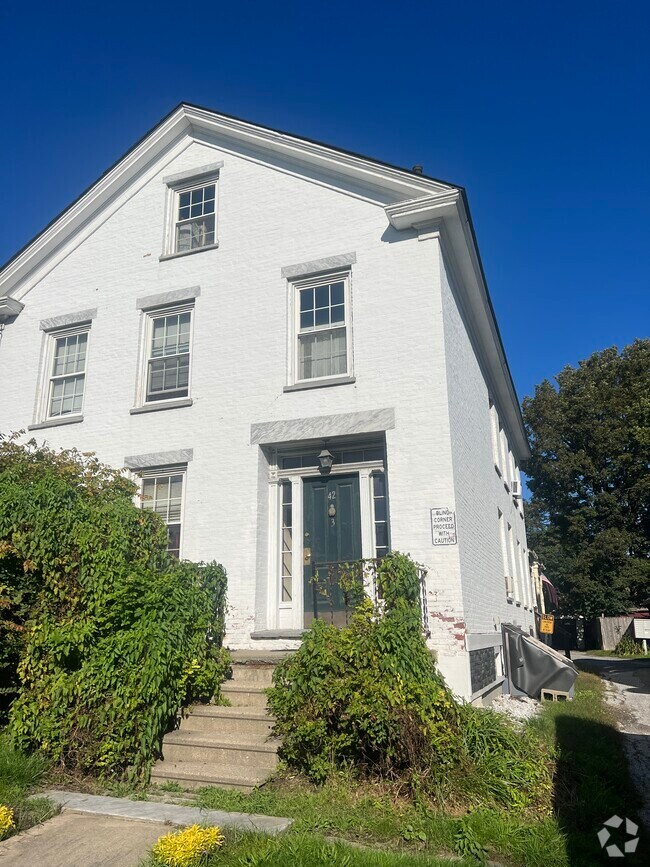 Short Term Rentals in Mount Holly, VT 1 Rentals