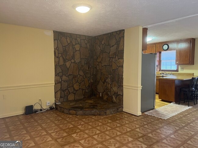 Building Photo - 40 Wagon Wheel Dr