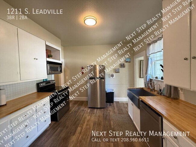 Building Photo - 1211 S. Leadville-