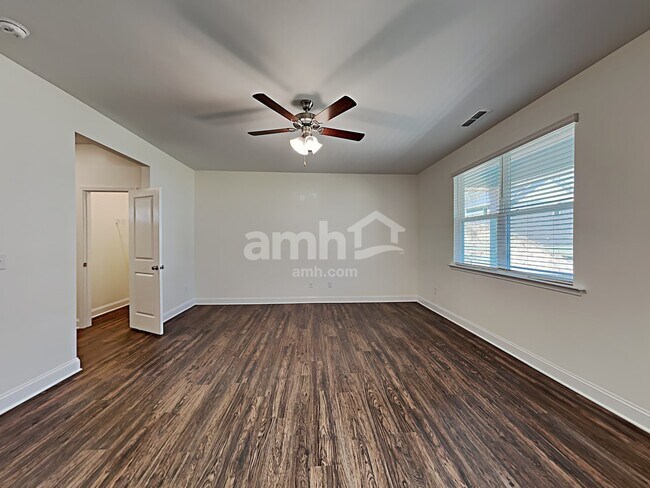 Foto del edificio - 3276 Brierhill Rd