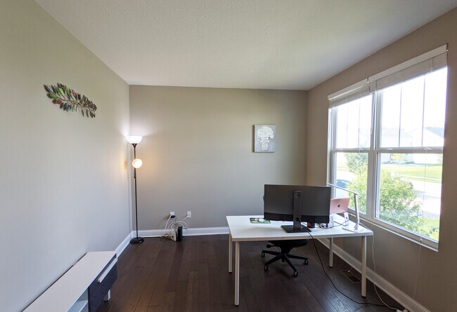 Office - 9048 Ellrod Way