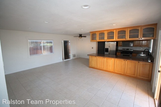 Foto del edificio - 3 br, 2 bath House - 1575 Halo St