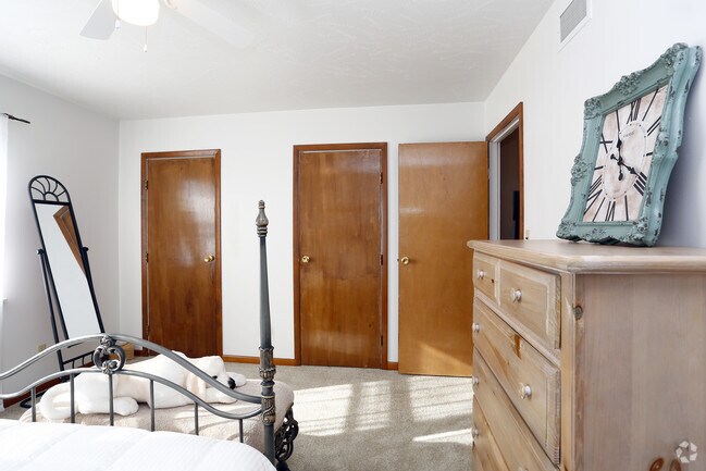 Primera habitación - Sassafras Hill Apartments