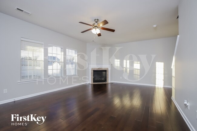 Building Photo - 5770 Midstream Cir