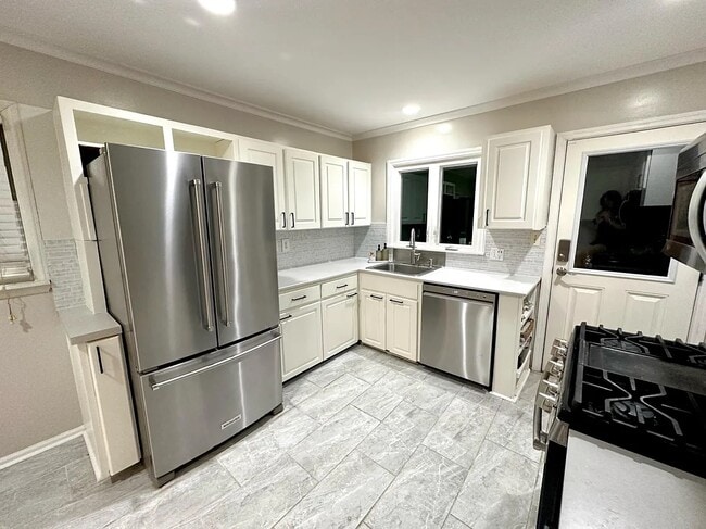 Photo - 1156 Willivee Dr House