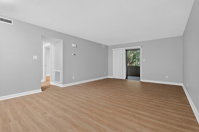 Building Photo - Northridge Apartments