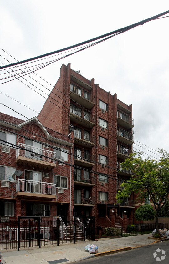 Primary Photo - 46-11 88th St