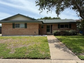 Building Photo - 118 Catalina Cir