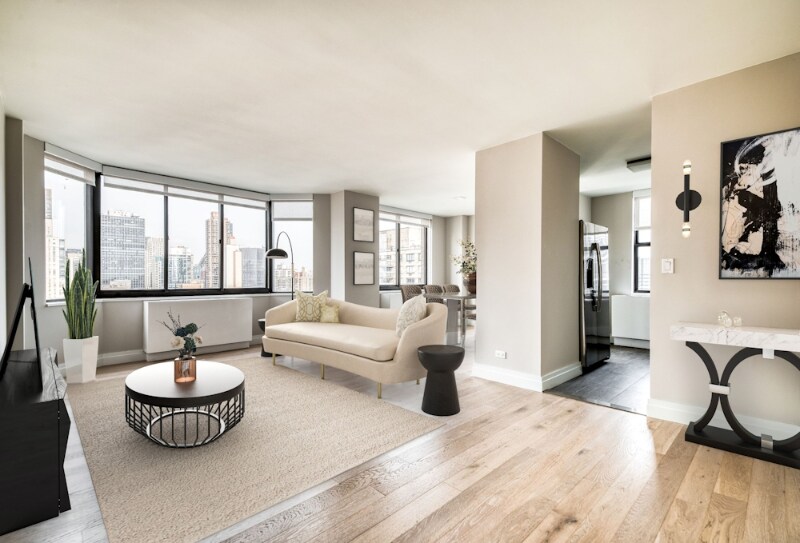 Foto principal - 155 E 31st St