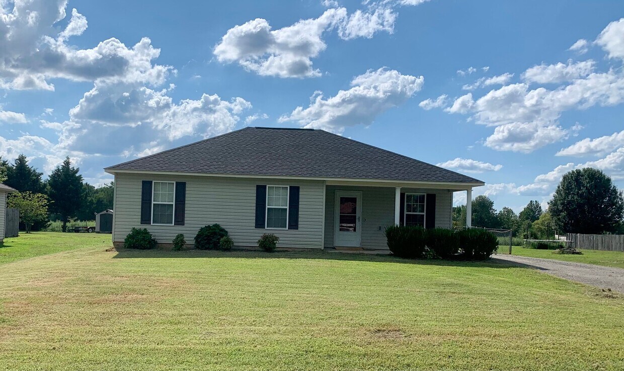 Foto principal - 154 Travis Dr