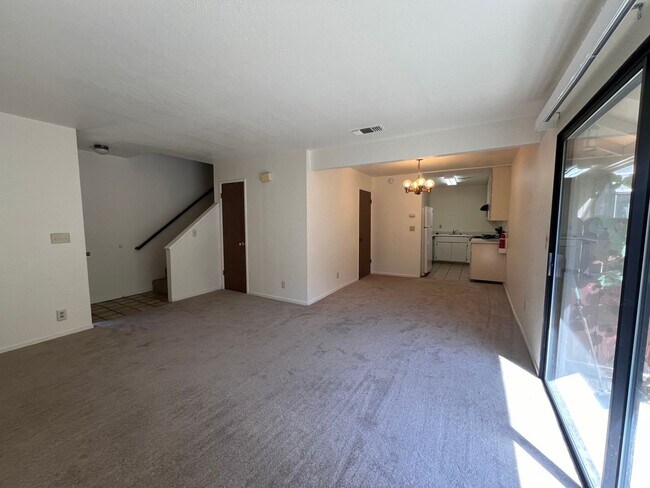 Foto del edificio - $500 Move-In Bonus! Spacious 3BR/2BA Home ...
