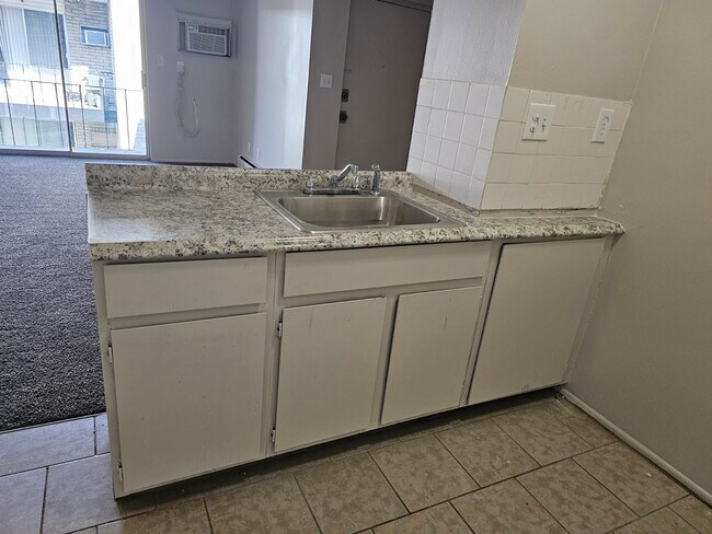 Foto del edificio - 24235 W McNichols Rd
