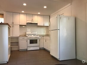 Building Photo - 2426 Landis St