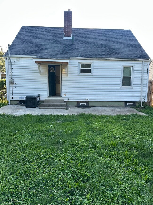 Building Photo - 2684 Atwood Terrace