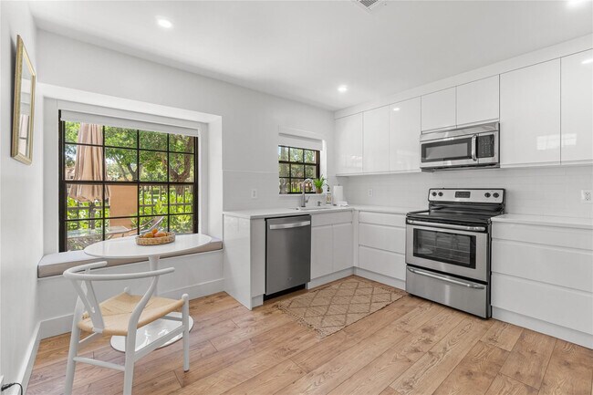 Foto del edificio - 376 Prestwick Cir