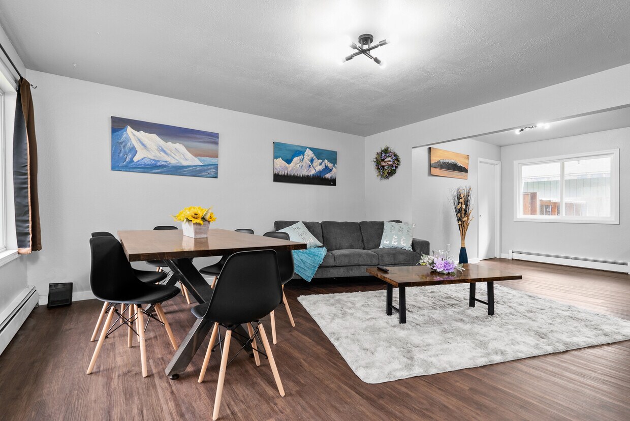 2040 E 39th Ave, Anchorage, AK 99508 Townhome Rentals in Anchorage AK